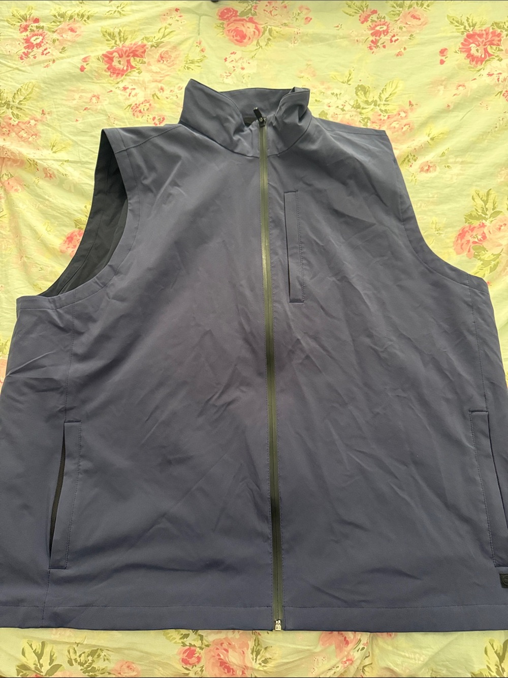 Vineyard Vines Men’s Navy Zip-Up Sleeveless Vest